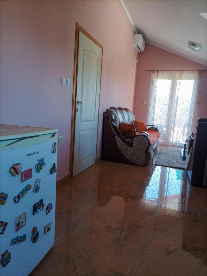 Apartman Balsa Kotor Luaran gambar