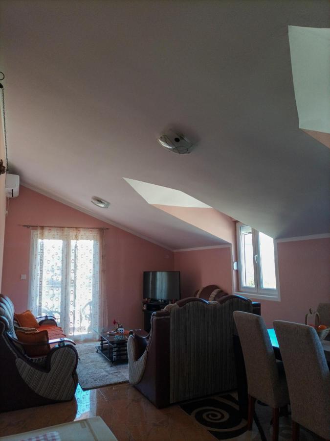 Apartman Balsa Kotor Luaran gambar