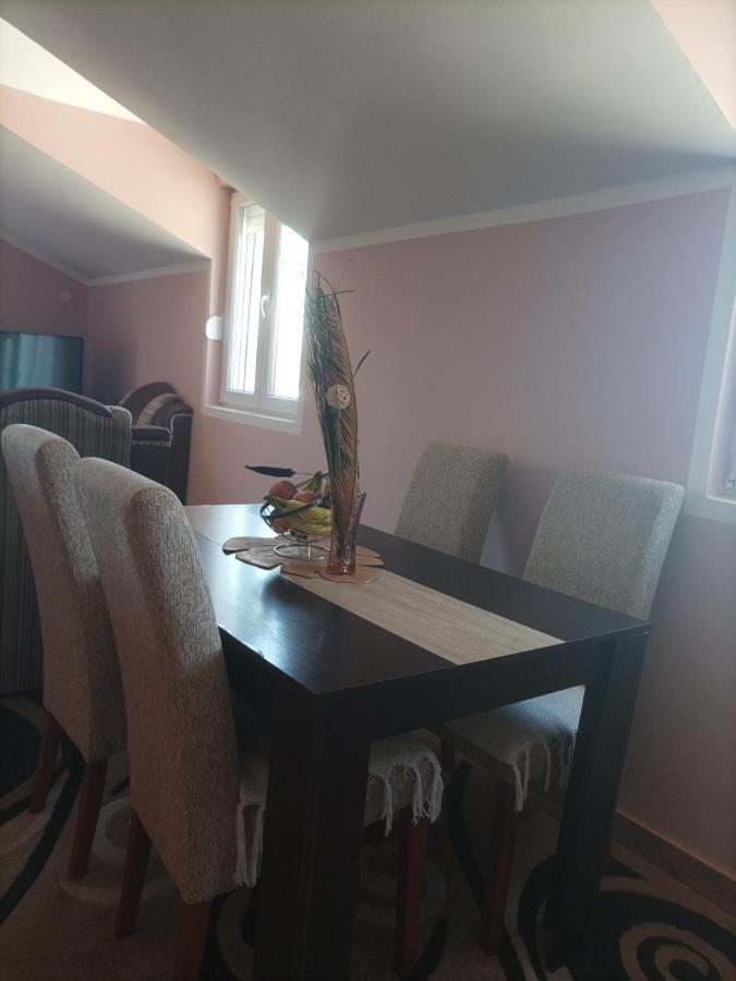 Apartman Balsa Kotor Luaran gambar