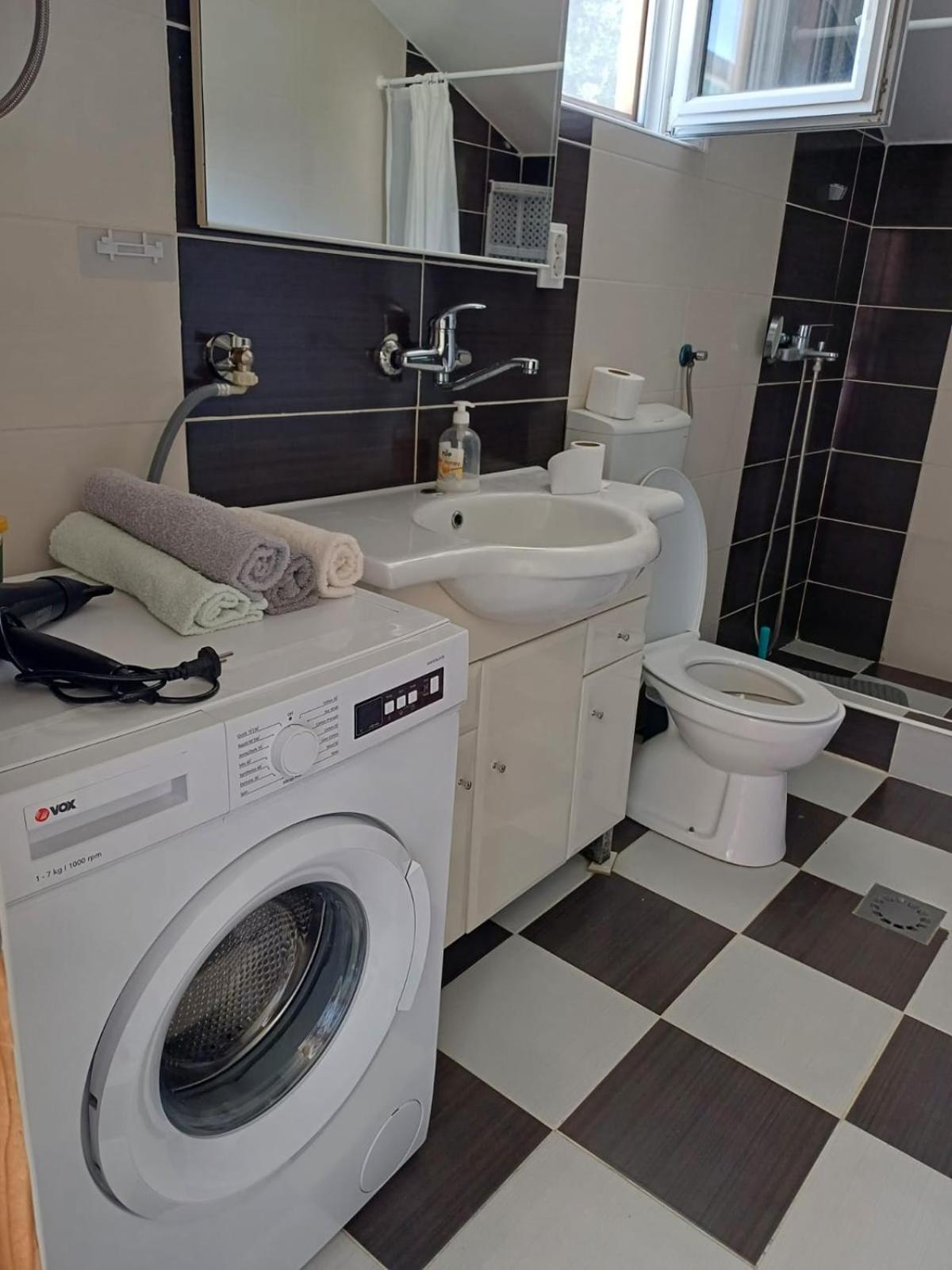 Apartman Balsa Kotor Luaran gambar